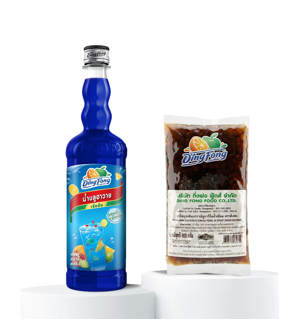 Ding Fong Blue Hawaii concentrate and konjac pearls arranged on product plinths